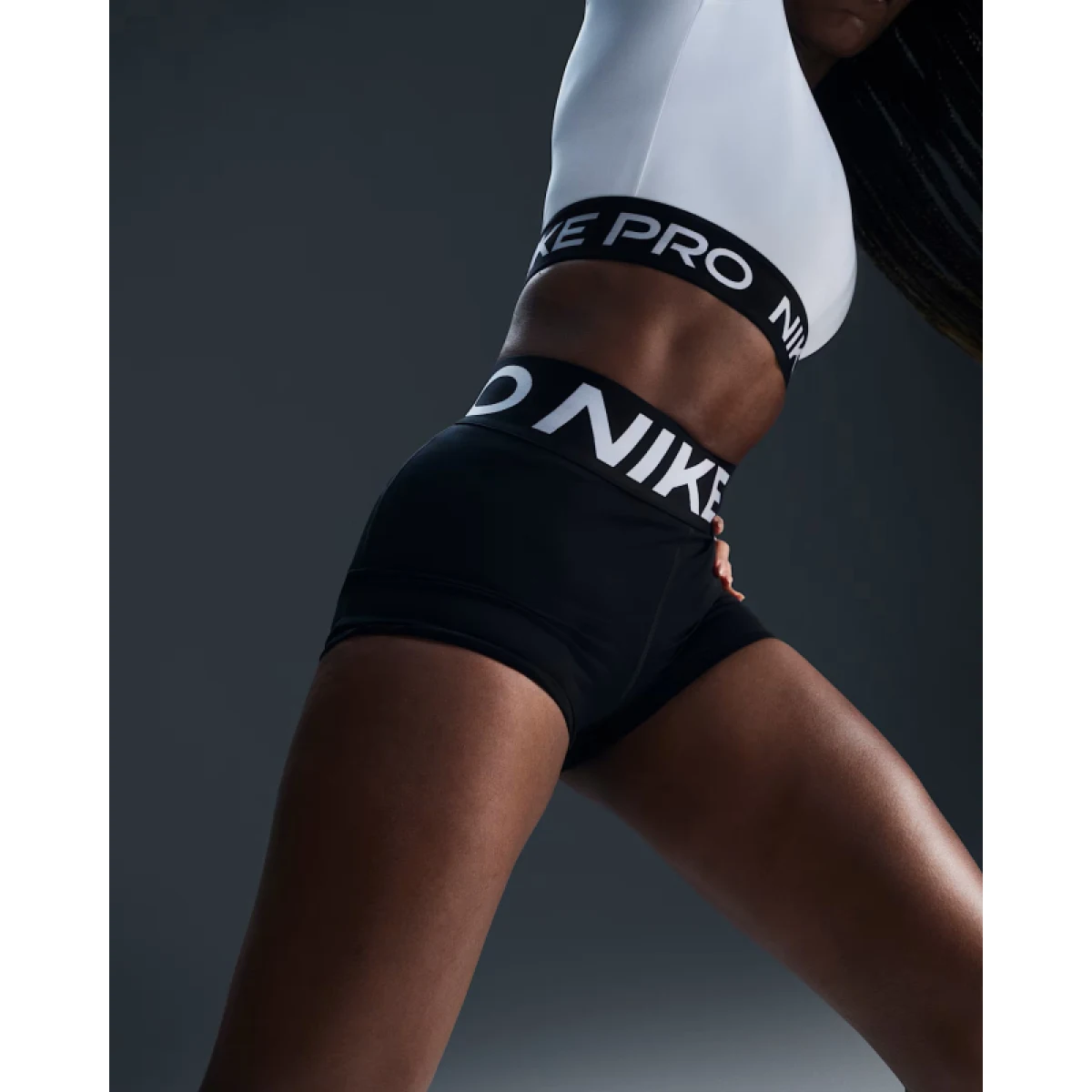Dámske tréningové kraťasy NIKE PRO W NP SCULPT DF HR 3IN SHORT-010-Black · záber 3