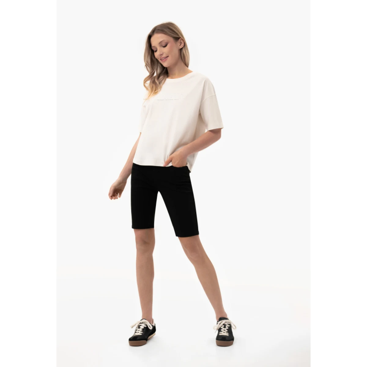 Dámske tričko s krátkym rukávom VOLCANO PERFECT-101-CREAM · záber 4