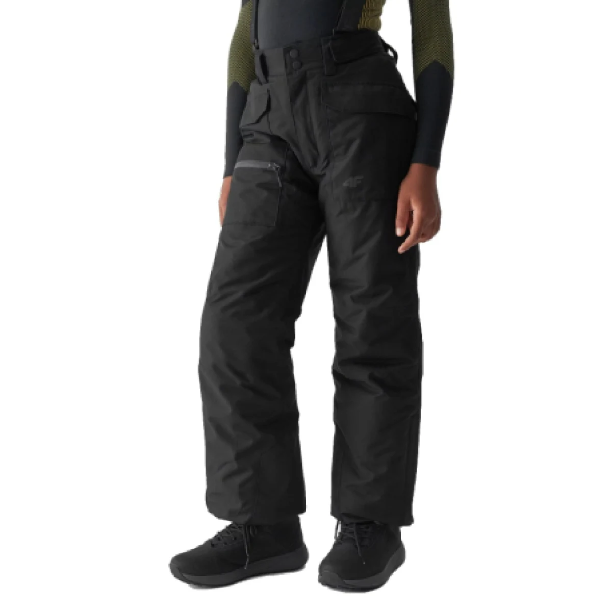 Chlapčenské lyžiarske nohavice 4F JUNIOR TROUSERS FNK-JAW23TFTRM360-21S-BLACK · záber 1