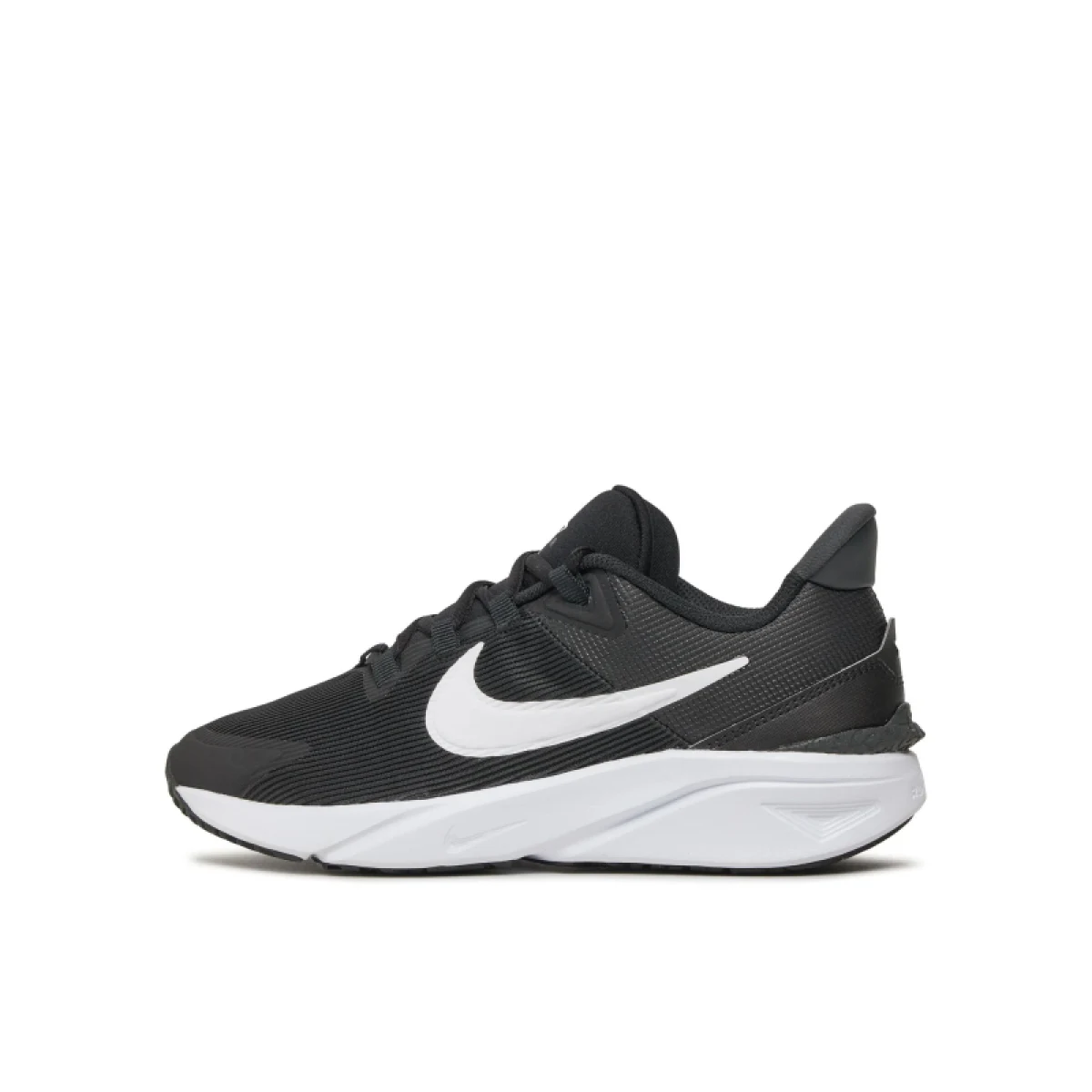 Juniorská športová obuv (tréningová) NIKE Star Runner 4 Jr black white anthracite · záber 3