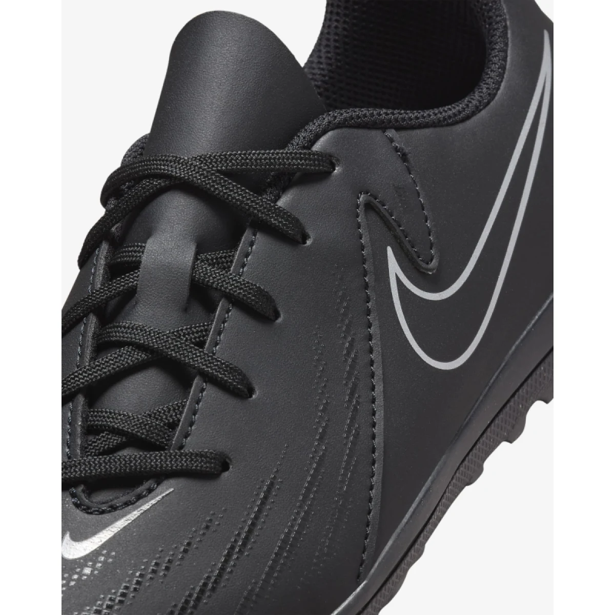 Chlapčenské futbalové kopačky turfy NIKE Phantom GX 2 Club Jr TF black black · záber 5