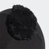 Dámska zimná čiapka ADIDAS POMPOM BEANIE BLACK WHITE · záber 5