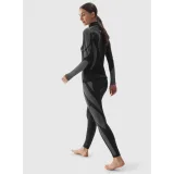 Dámske termo nohavice 4F SEAMLESS UNDERWEAR-WAW24USEAF159-20S-DEEP BLACK · záber 4