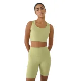 Dámska tréningová športová podprsenka 4F SPORT BRA F152-42S-LIGHT GREEN · záber 1