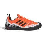 Pánska nízka turistická obuv ADIDAS Terrex Swift Solo 2.0 impact orange core black crystal white · záber 1