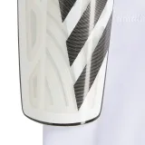 Futbalový chránič ADIDAS TIRO SG LGE WHITE BLACK SILVMT · záber 2