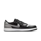 Pánska vychádzková obuv NIKE Air Jordan 1 Low OG Shadow black medium grey white · záber 2
