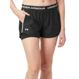 Dámske tréningové kraťasy UNDER ARMOUR Tech Play Up 2in1 Shorts-BLK · záber 1