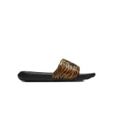 Dámske šlapky (plážová obuv) NIKE Victori One Print Ws black black · záber 1