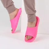 Dámske šlapky (plážová obuv) COQUI Lou W mid. pink neon · záber 5