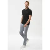 Pánske polo tričko s krátkym rukávom VOLCANO NIKOS-700-BLACK · záber 3