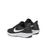 Juniorská športová obuv (tréningová) NIKE Star Runner 4 Jr black white anthracite · záber 5
