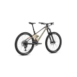 Horský bicykel MONDRAKER Superfoxy Carbon R, carbon desert grey orange · záber 3