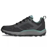 Dámska bežecká trailová obuv ADIDAS Terrex Tracerocker 2 GTX grey six core black grey five · záber 2