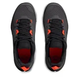 Pánska nízka turistická obuv ADIDAS Terrex AX4 grey six solar red carbon · záber 3
