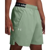 Pánske tréningové kraťasy UNDER ARMOUR Vanish Woven 6in Graphic Sts-GRN · záber 2