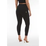 Dámske jeggings nohavice FREDDY WR.UP® superskinny push up 7 8 trousers with high waist and zip-Black · záber 3