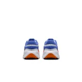Chlapčenská športová obuv (tréningová) NIKE Revolution 7 GS white team orange astranomy blue · záber 4