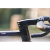 Cestný bicykel BASSO Astra disc, camaleont, Sram Rival eTap AXS, Microtech MrLite · záber 2