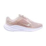 Dámska bežecká obuv NIKE Quest 5 barely rose pink oxford white rose whisper · záber 1