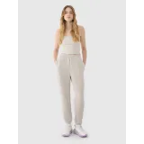 Dámske tepláky 4F TROUSERS CAS F1010-83S-BEIGE · záber 4