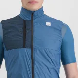Pánska cyklistická vesta SPORTFUL Supergiara layer vest, berry blue · záber 5
