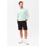 Pánske teplákové kraťasy VOLCANO TANDO-700-BLACK · záber 3