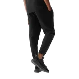 Pánske tepláky 4F TROUSERS-AW23TTROM453-20S-DEEP BLACK · záber 2