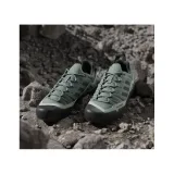 Pánska nízka turistická obuv ADIDAS Terrex Swift Solo 2.0 silver green legend ivy linen green · záber 4