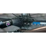 Kefka na údržbu bicykla MUC-OFF Drivetrain Brush · záber 2