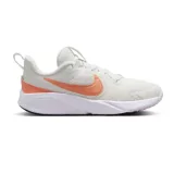 Detská športová obuv (tréningová) NIKE Star Runner 4 K summit white white black apricot agate · záber 1