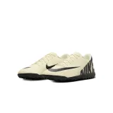 Chlapčenské futbalové kopačky turfy NIKE Vapor 15 Club Jr TF lemonade black · záber 3