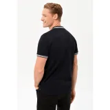 Pánske polo tričko s krátkym rukávom VOLCANO HARPER-600-NAVY · záber 3