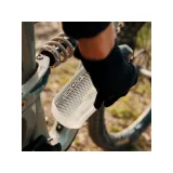 Fľaša na bicykel FIDLOCK set láhve s držákem BOTTLE TWIST 750 ml Transparent Black · záber 2