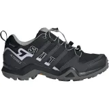 Dámska nízka turistická obuv ADIDAS Terrex Swift R2 GTX core black dgh solid grey purple tint · záber 2