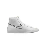 Pánska vychádzková obuv NIKE Blazer Mid 77 white bright mandarin medium ash black · záber 3